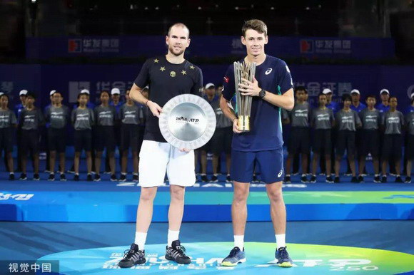 2_resize.jpg 2_resize.jpg